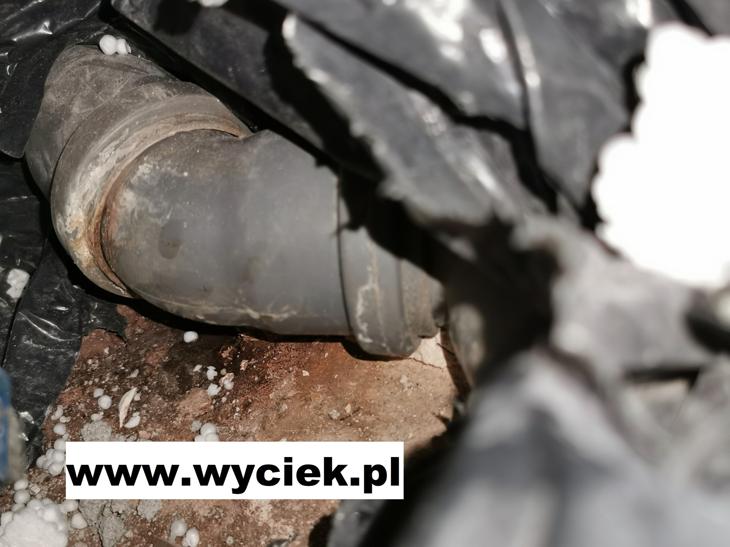 Lokalizacja wycieków wody w budynku