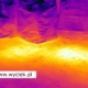 Lokalizacja wycieku wody kamerą termowizyjną – widoczna anomalia temperatury na posadzce