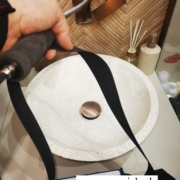 lokalizacja wycieku wody w łazience detektorem gazu znacznika bez kucia ścian