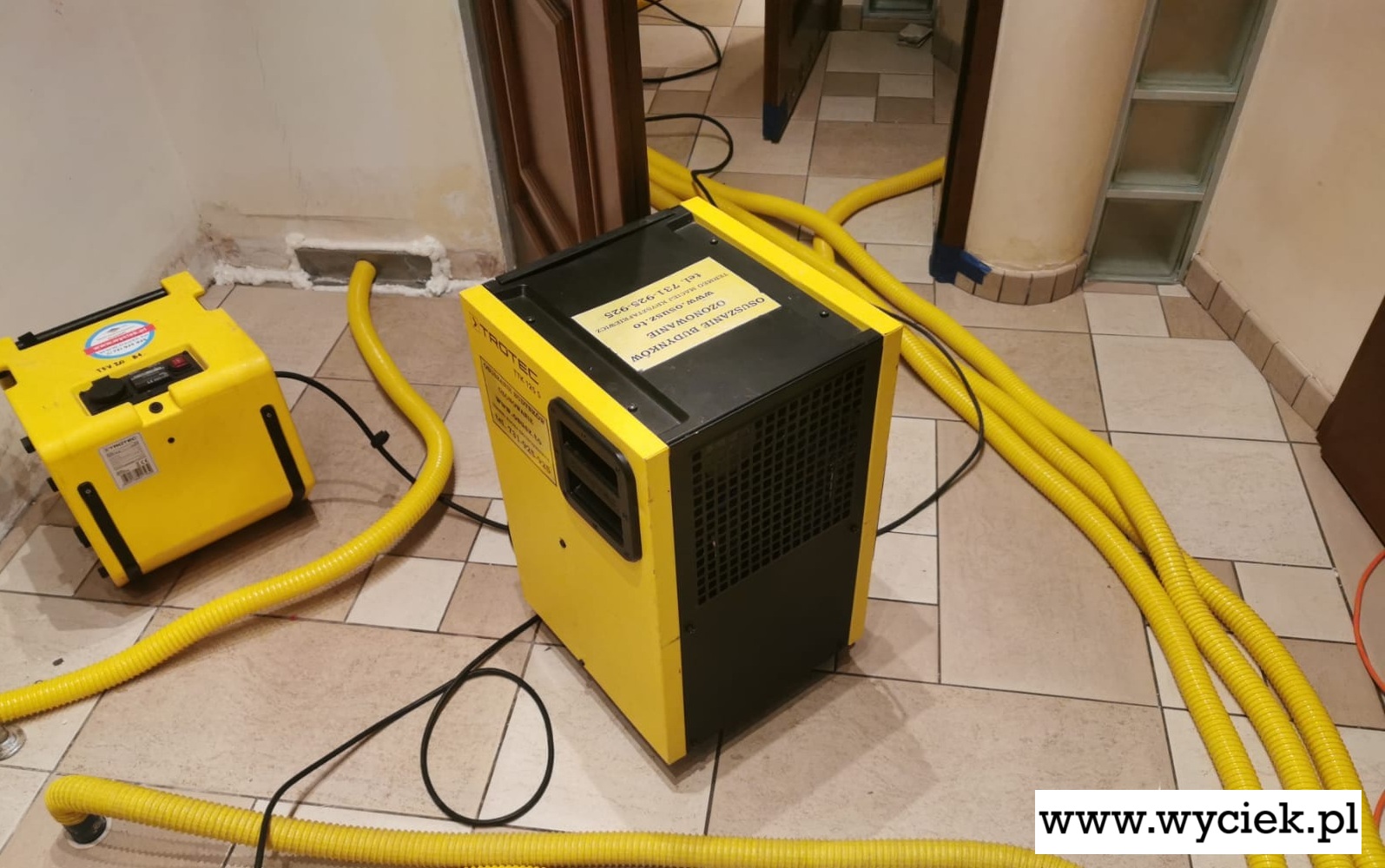 Osuszanie Katowice po zalaniu budynku