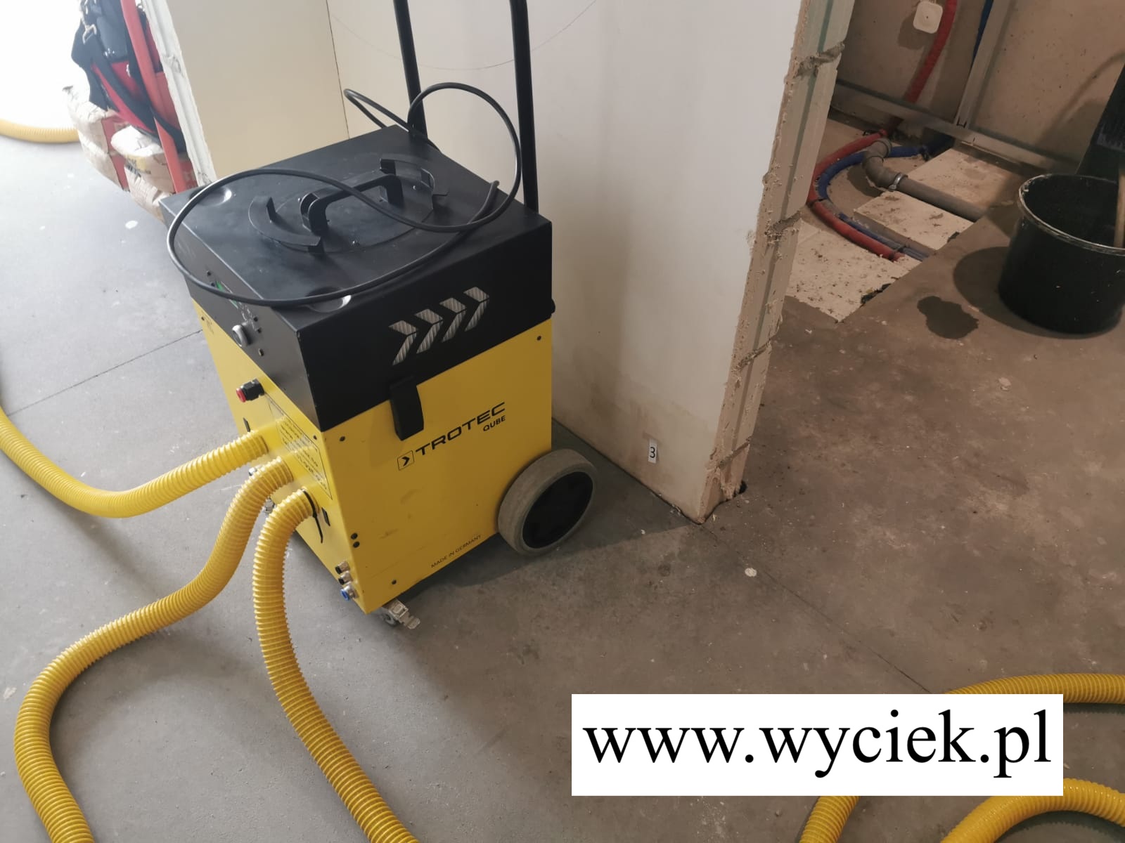 Osuszanie podposadzkowe Katowice Trotec Qube