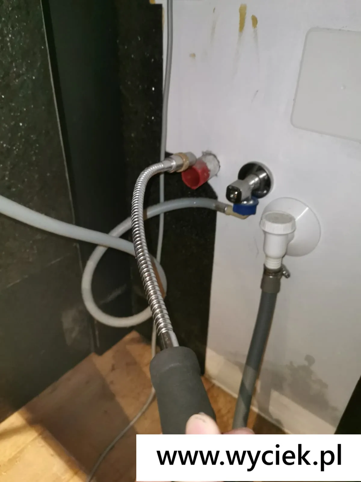 Precyzyjna lokalizacja wycieku Gorzyce – uszkodzenie instalacji pod podłogą