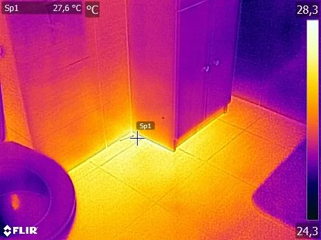 Lokalizacja wycieków wody Imielin – termowizja podłogi w łazience