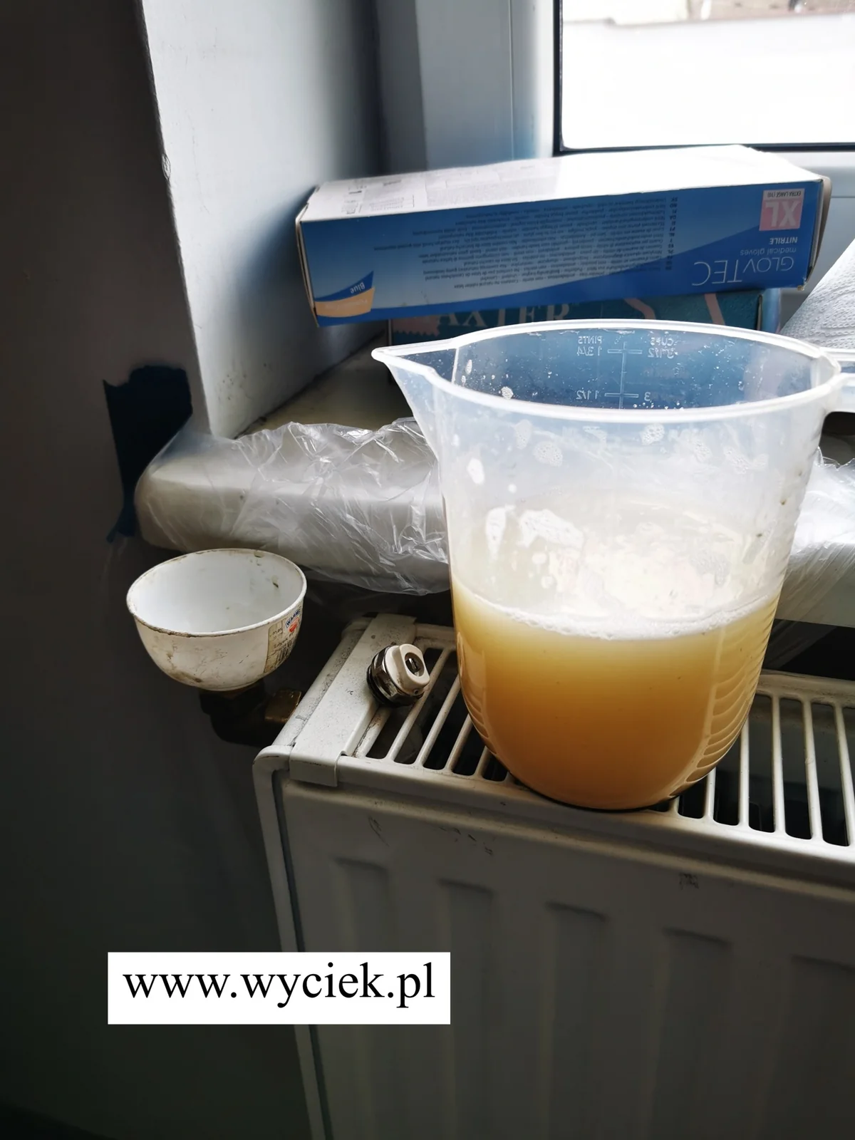 Uszczelnianie CO przez grzejnik – lejek i preparat Multiseal 30 E